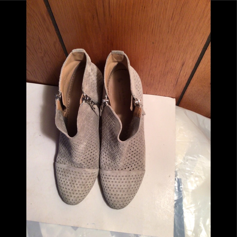 Rag & bone suede perforated chunky heel shoes
